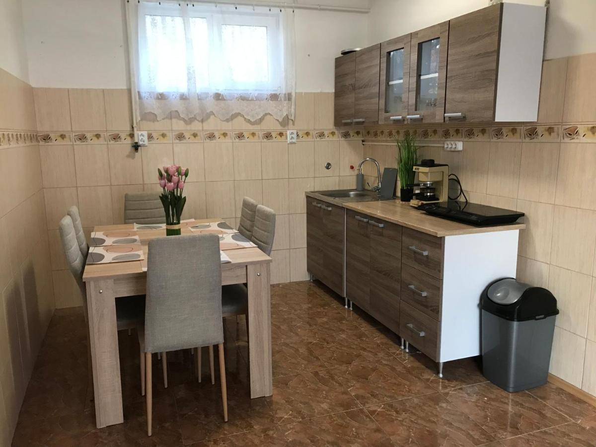 Apartament Summer Apartman Hajdúszoboszló Zewnętrze zdjęcie